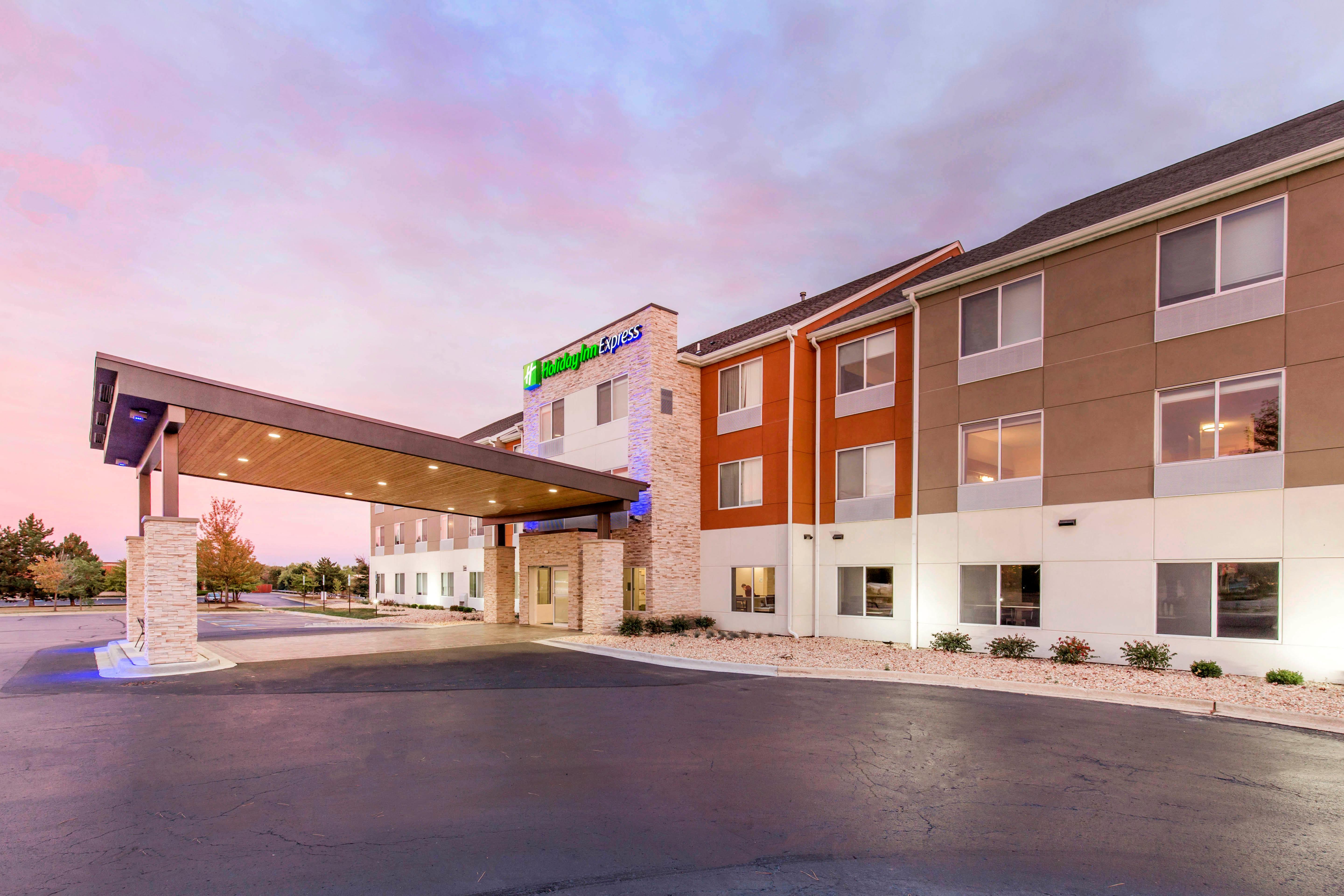 Holiday Inn Express And Suites Chicago West - St Charles By Ihg Сент-Чарлз Екстер'єр фото