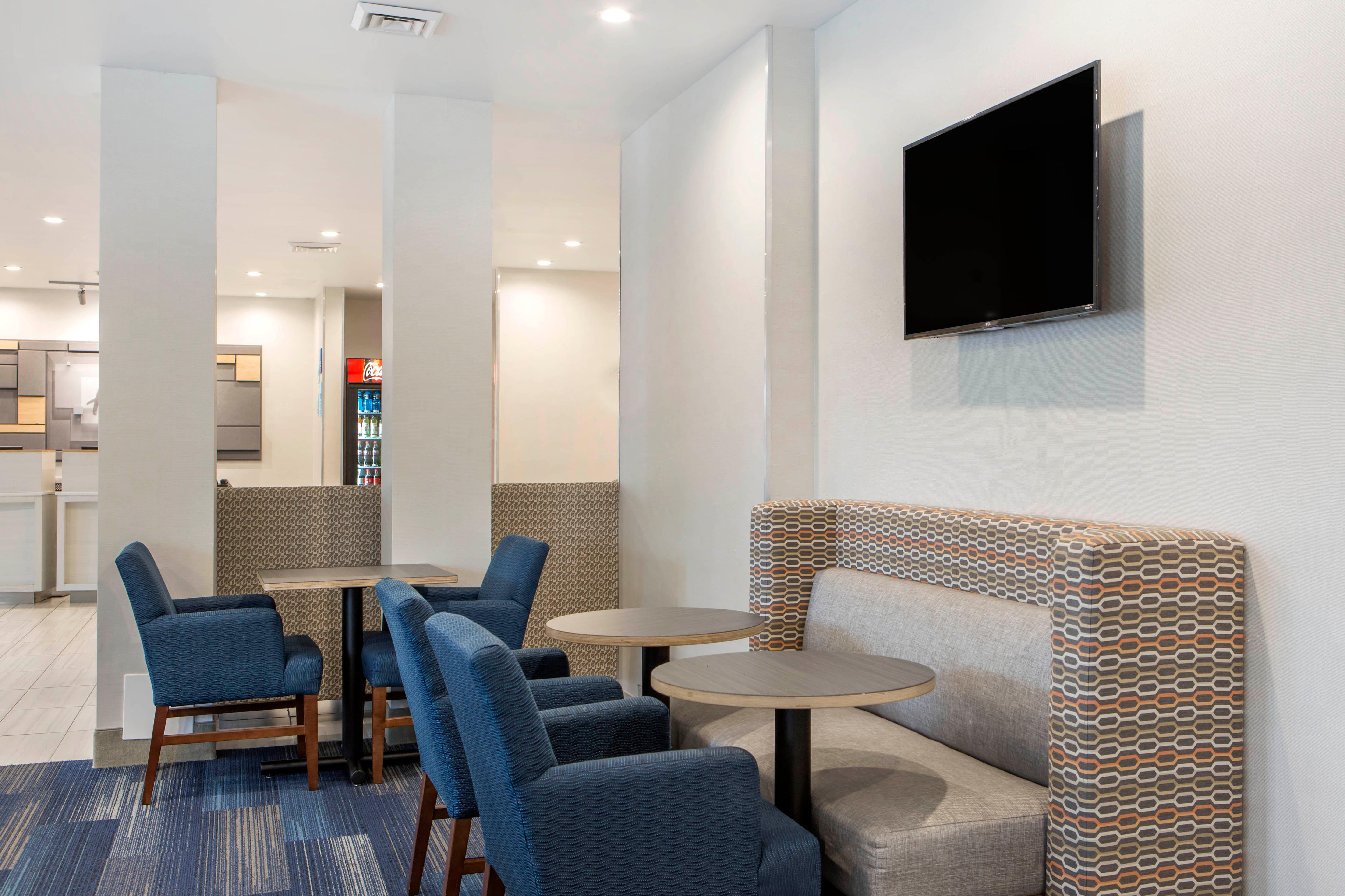 Holiday Inn Express And Suites Chicago West - St Charles By Ihg Сент-Чарлз Екстер'єр фото