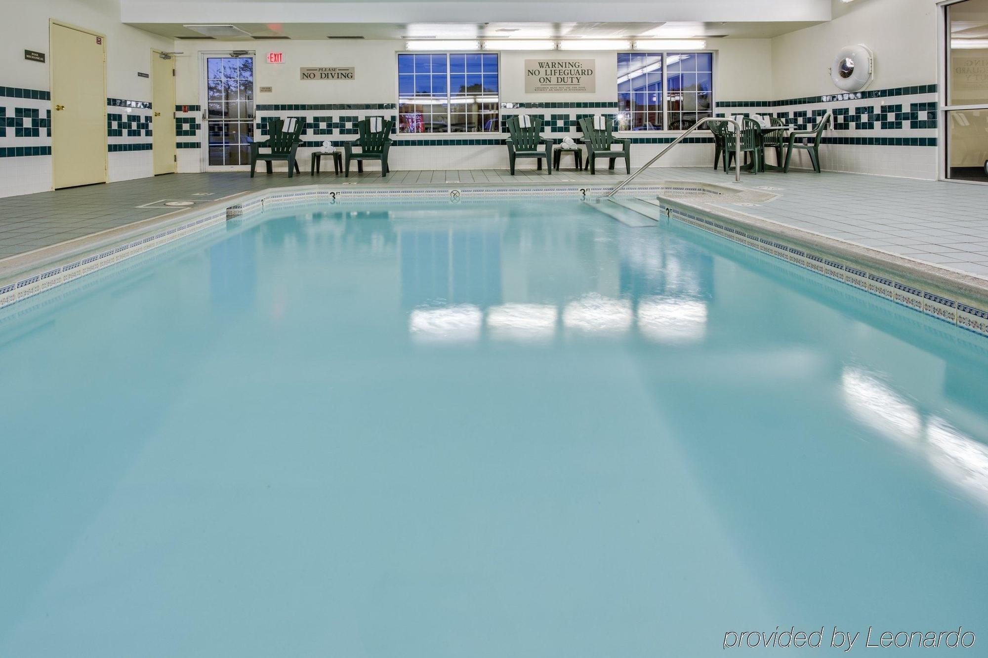 Holiday Inn Express And Suites Chicago West - St Charles By Ihg Сент-Чарлз Екстер'єр фото