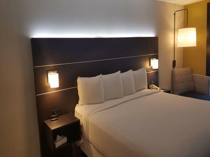 Holiday Inn Express And Suites Chicago West - St Charles By Ihg Сент-Чарлз Екстер'єр фото